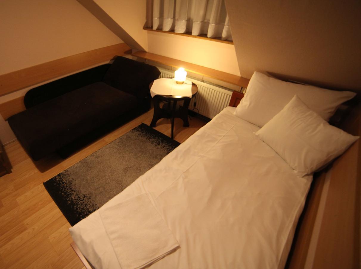 Mansarda Noclegi Września Extérieur photo